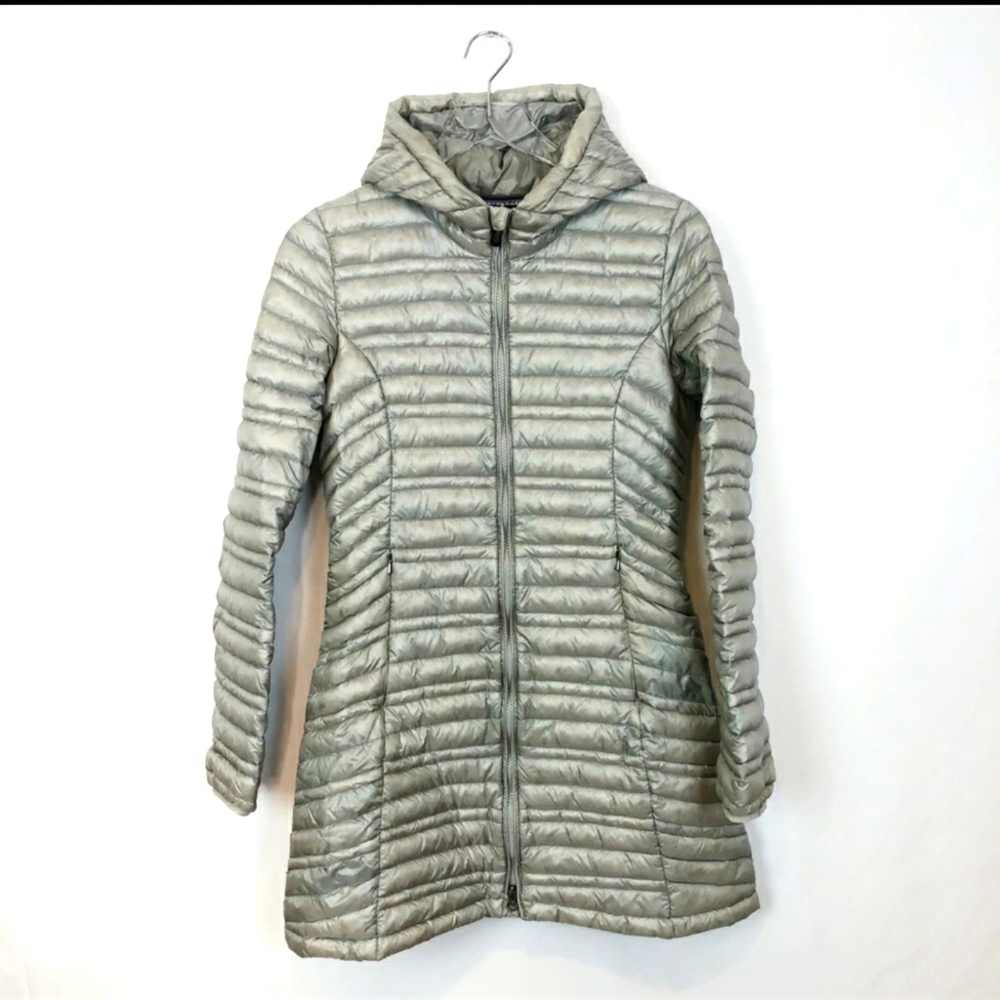Patagonia Lightweight Goose Down Hooded long jackets S